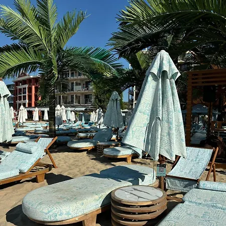Luxury Rest Dolphin Club Apartment *