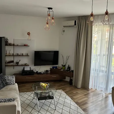 Апартаменти Luxury Rest Dolphin Club Сонячний Берег