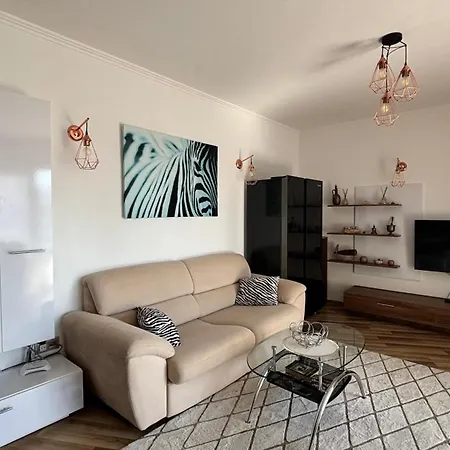 Luxury Rest Dolphin Club Апартаменти Сонячний Берег