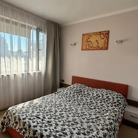 Luxury Rest Dolphin Club Апартаменти Сонячний Берег