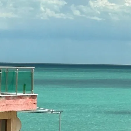 Luxury Rest Dolphin Club * Сонячний Берег